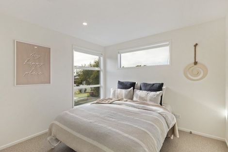 Photo of property in 1/4 Cracroft Street, Welbourn, New Plymouth, 4310