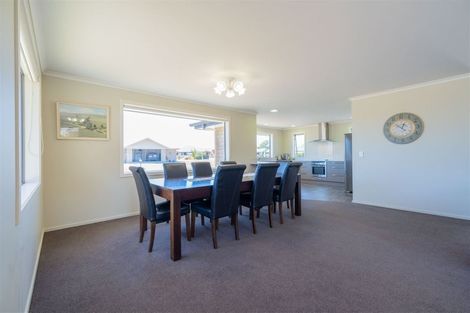 Photo of property in 16 Cunaris Way, Te Anau, 9600
