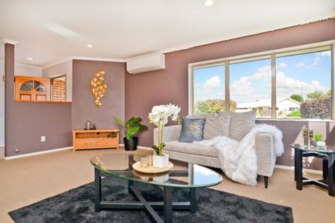 Photo of property in 10 Mangakoea Place, St Andrews, Hamilton, 3200