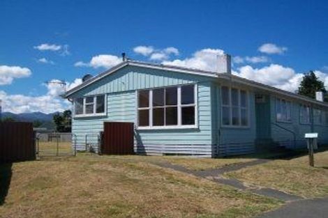 Photo of property in 31-33 Hinemoa Street, Levin, 5510