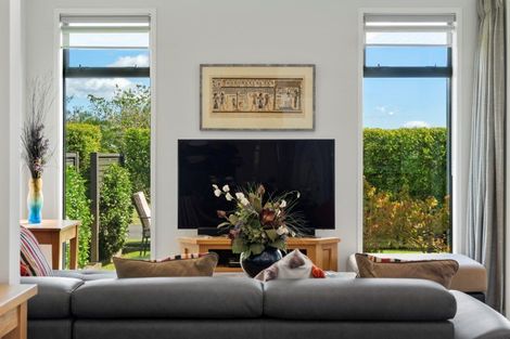 Photo of property in 5e Tui Glen, Omokoroa, 3114