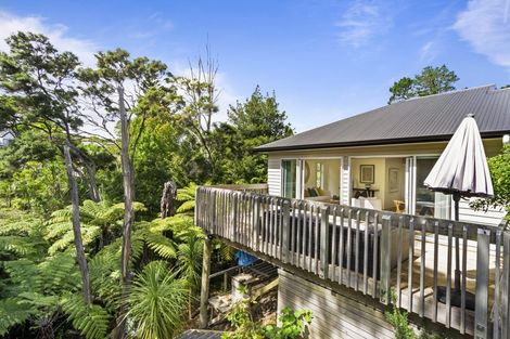 Photo of property in 29d Greenhithe Road, Greenhithe, Auckland, 0632