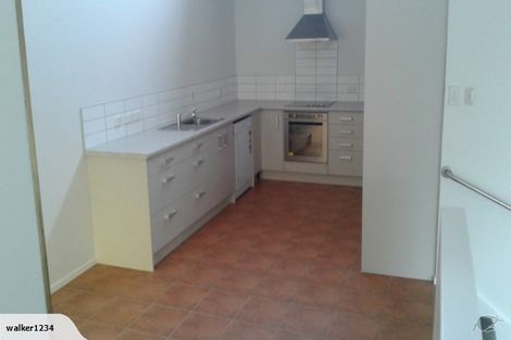 Photo of property in 154 Akaroa Drive, Maupuia, Wellington, 6022