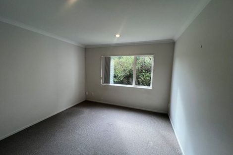 Photo of property in 32 Bur Oak Terrace, Schnapper Rock, Auckland, 0632
