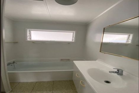 Photo of property in 10 Justin Street, Mangapapa, Gisborne, 4010