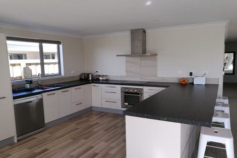 Photo of property in 142 Infinity Drive, Pegasus, 7612