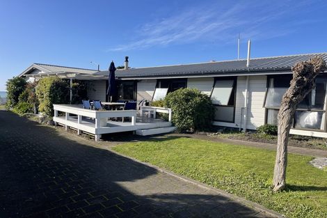 Photo of property in 132 Beach Road, Haumoana, 4102