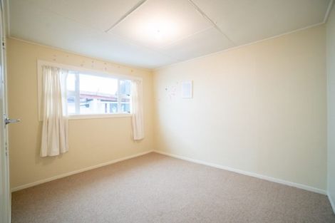 Photo of property in 2 Virginia Crescent, Feilding, 4702