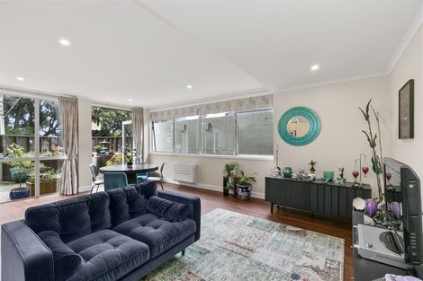 Photo of property in 1 Stowe Hill, Thorndon, Wellington, 6011