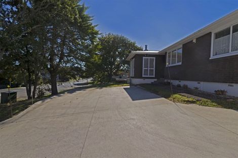 Photo of property in 209b Edmonton Road, Te Atatu South, Auckland, 0610