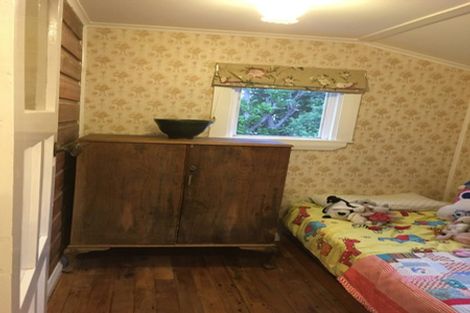 Photo of property in 4 Hayward Street, Featherston, 5710