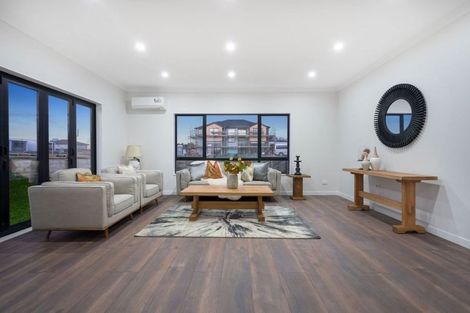 Photo of property in 30 Papareia Road, Karaka, Papakura, 2113