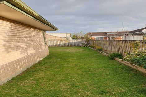 Photo of property in 4a Robert Skelton Place, Clendon Park, Auckland, 2103