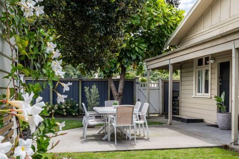 Photo of property in 2 Mcdonald Street, Napier South, Napier, 4110