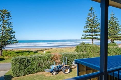 Photo of property in 15 Makorori Beach Road, Makorori, Gisborne, 4073