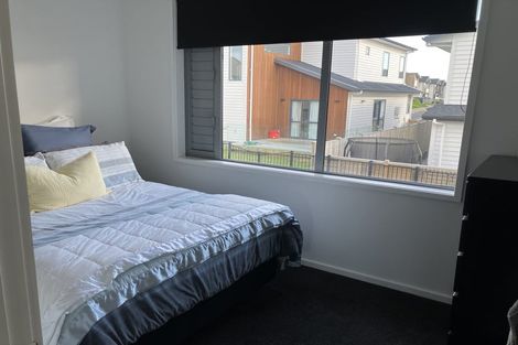 Photo of property in 11 Gunn Way, Hobsonville, Auckland, 0616