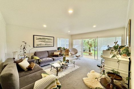 Photo of property in 121 Muir Avenue, Mangere Bridge, Auckland, 2022