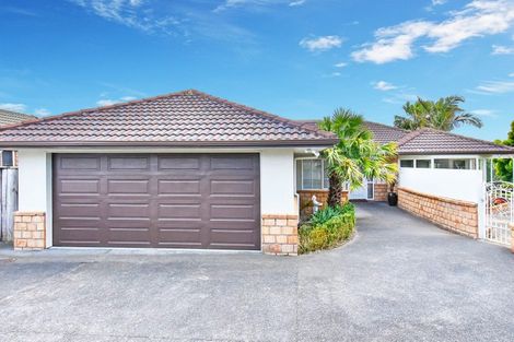 Photo of property in 8 Crannich Place, Wattle Downs, Auckland, 2103