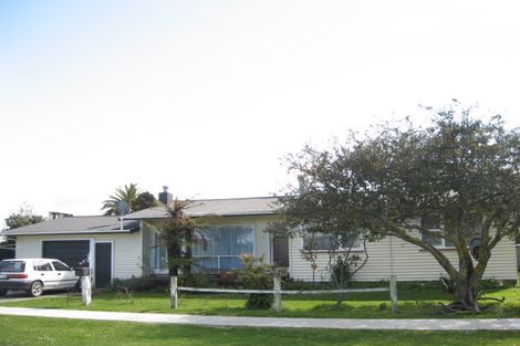 Photo of property in 2 Sydney Street, Wairoa, 4108