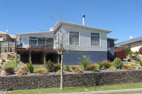 Photo of property in 37 Village Park Drive, Welcome Bay, Tauranga, 3112