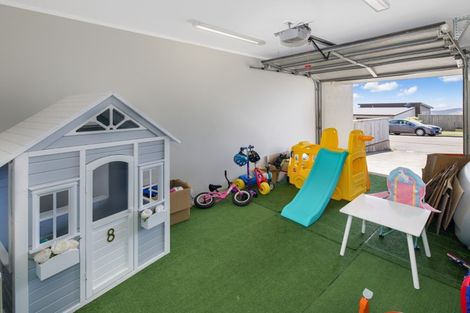 Photo of property in 19a Comber Place, Johnsonville, Wellington, 6037