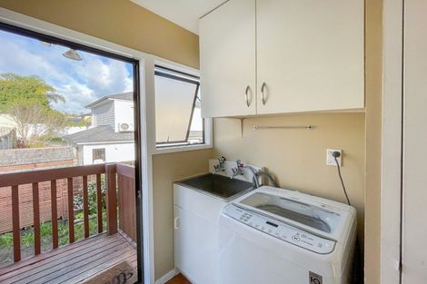 Photo of property in 690a Beach Road, Browns Bay, Auckland, 0630