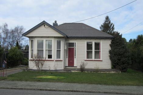 Photo of property in 32 Augustine Street, Waimate, 7924
