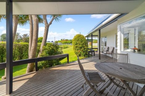 Photo of property in 14 Robinson Avenue, Holdens Bay, Rotorua, 3010