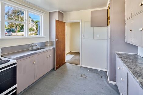 Photo of property in 3-5 York Place, Cannons Creek, Porirua, 5024