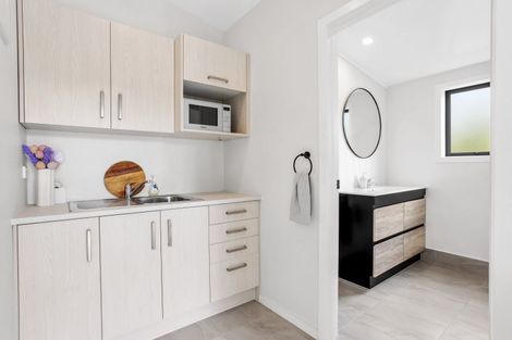 Photo of property in 136 Annett Road, Kumeu, 0891