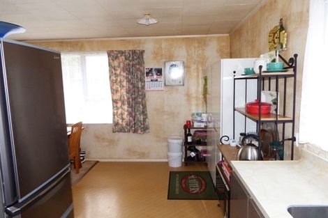 Photo of property in 32 Barton Street, Marton, 4710