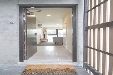 Photo of property in Riverena Flats, 377 Barbadoes Street, Christchurch Central, Christchurch, 8011