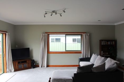 Photo of property in 21 Elizabeth Street, Gore, 9710