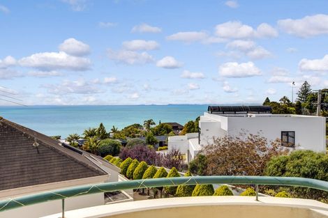 Photo of property in 3/14 Bournemouth Terrace, Murrays Bay, Auckland, 0630