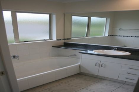 Photo of property in 5 Hawk Place, Welcome Bay, Tauranga, 3112