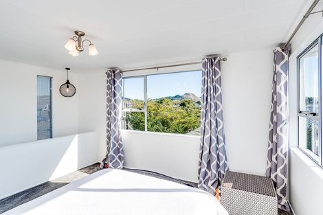 Photo of property in 11 Chester Street, Taradale, Napier, 4112