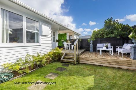 Photo of property in 2/504 Fergusson Drive, Trentham, Upper Hutt, 5018