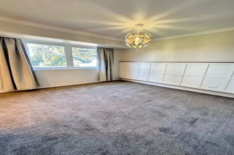 Photo of property in 5 Glenmore Road, Sunnyhills, Auckland, 2010