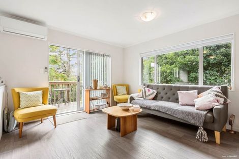 Photo of property in 11 Glenbury Place, Massey, Auckland, 0614
