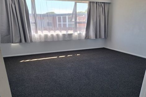 Photo of property in 12 Clifton Drive, Waitara, 4320