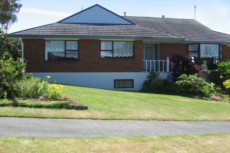 Photo of property in 5 Sunrise Heights, Feilding, 4702
