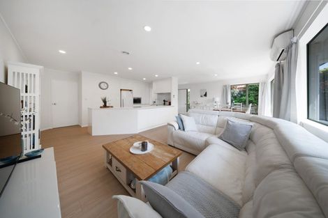 Photo of property in 2/12 Alexander Street, Cockle Bay, Auckland, 2014