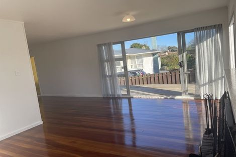 Photo of property in 25 Parry Road, Mount Wellington, Auckland, 1062