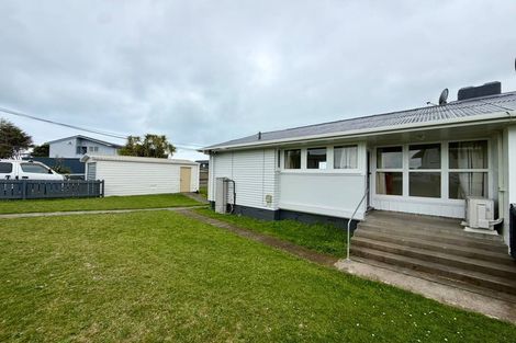 Photo of property in 72-74 Banks Street, Marfell, New Plymouth, 4310