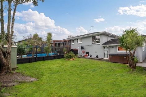 Photo of property in 9 Edgar Pearce Place, Howick, Auckland, 2014