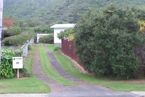 Photo of property in 11 Kotare Street, Waikanae, 5036