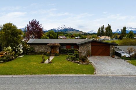 Photo of property in 3 Kinnibeg Street, Albert Town, Wanaka, 9305