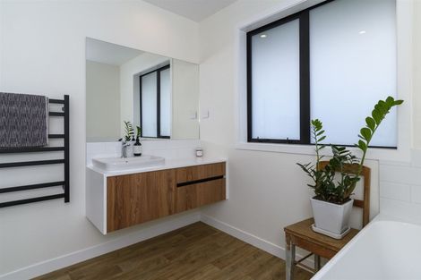 Photo of property in 110 Waikite Road, Welcome Bay, Tauranga, 3175