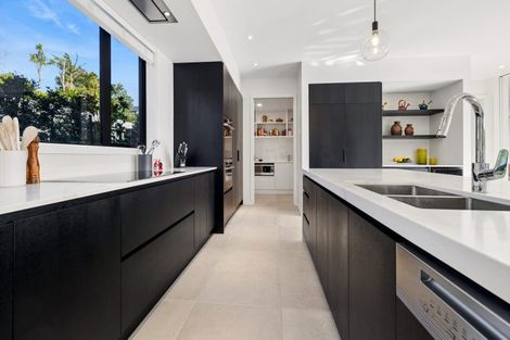 Photo of property in 29 Oscar Road, Greenhithe, Auckland, 0632