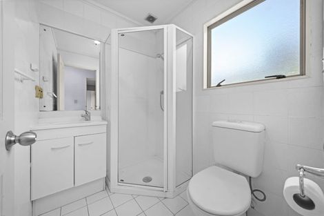 Photo of property in 11 Lockington Avenue, Henderson, Auckland, 0612